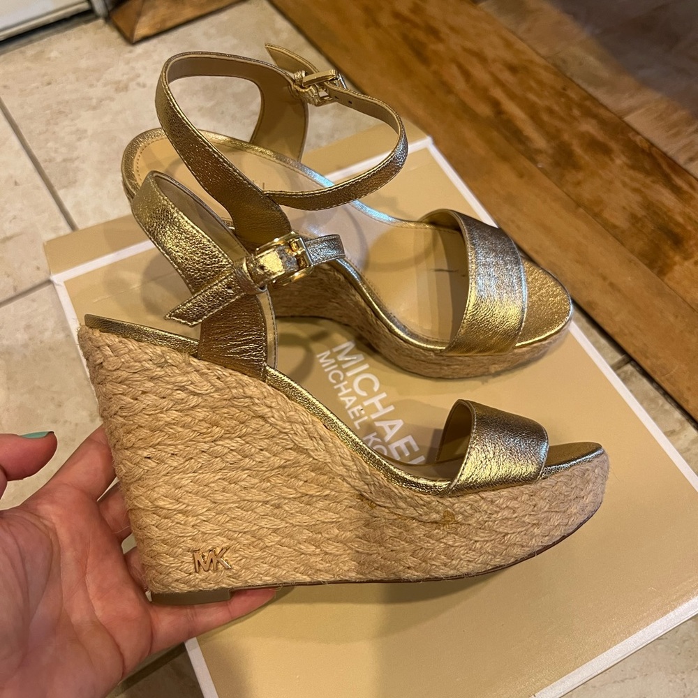 Michael Kors espadrilles sandals size 7 preowned